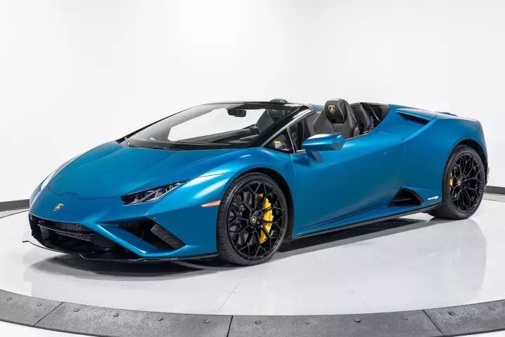 Lamborghini Huracán EVO Spyder (LP640-4) painted in Blu Mehit