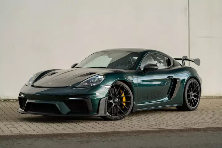 Porsche 718 Cayman GT4 RS (982) painted in Jet Green Metallic