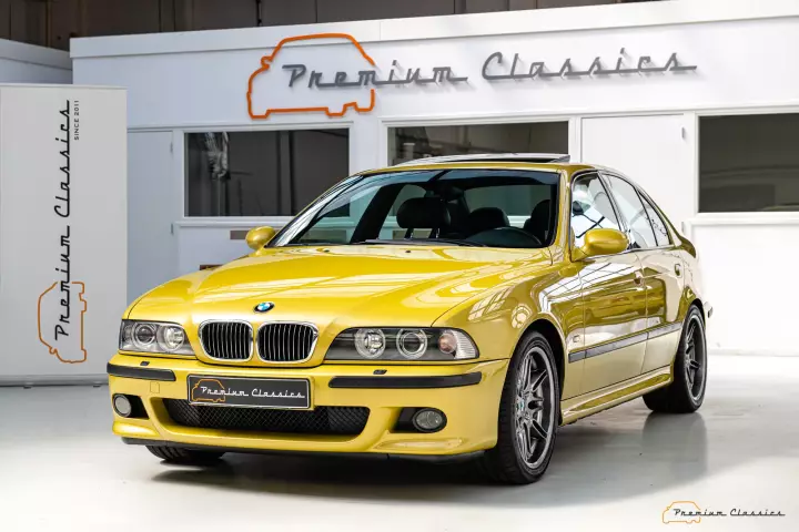 BMW M5 (E39) painted in Phoenix Yellow