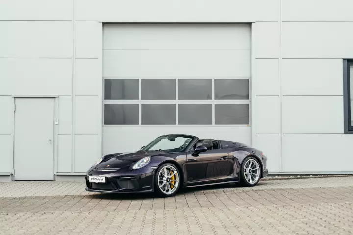Porsche 911 Speedster (991) painted in Viola Metallic