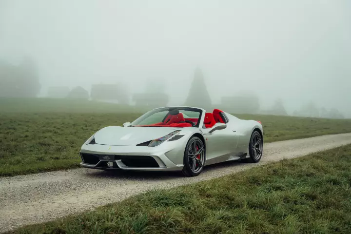 Ferrari 458 Speciale A painted in Argento Nurburgring
