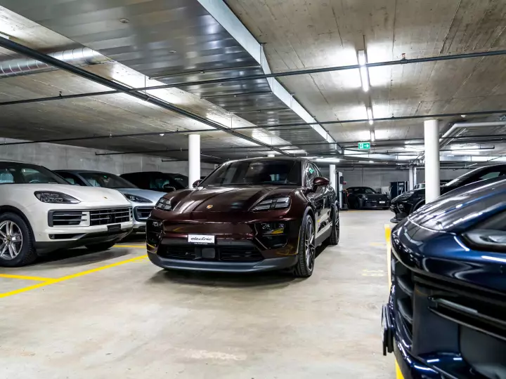Porsche Macan Electric painted in Copper Ruby Metallic