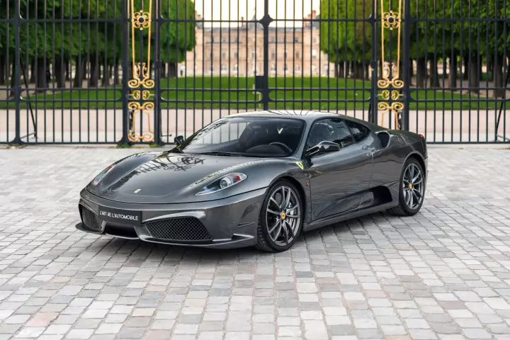Ferrari 430 Scuderia painted in Grigio Silverstone