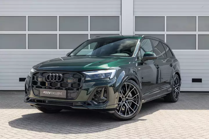 Audi Q7 (4M) painted in Deep Green