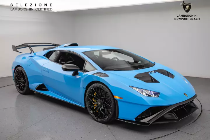 Lamborghini Huracán STO (LP640-2) painted in Blu Cepheus and Nero Noctis