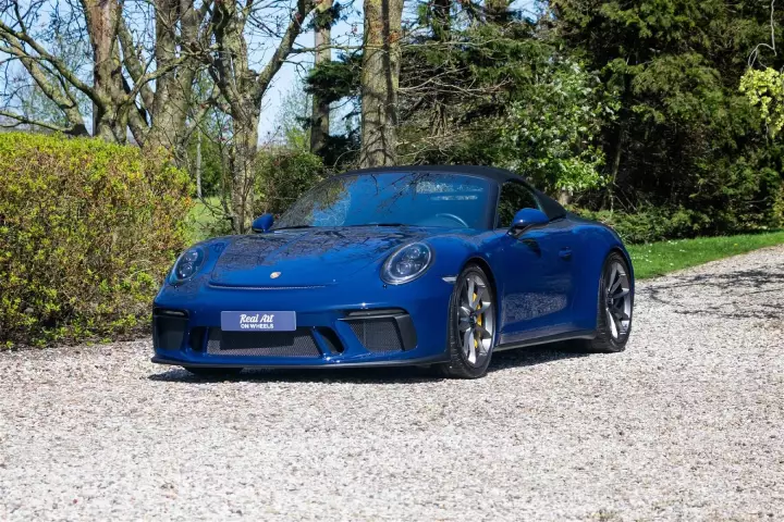 Porsche 911 Speedster (991) painted in Albert Blue
