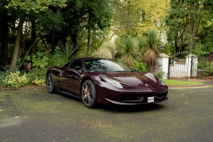 Ferrari 458 Italia painted in Vinaccia