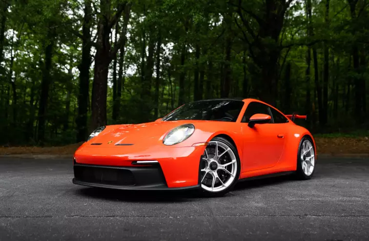 Porsche 911 GT3 (992.1) painted in Lava Orange