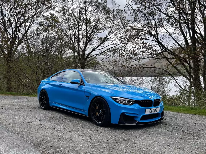 BMW M4 (F82) painted in Mexico Blue