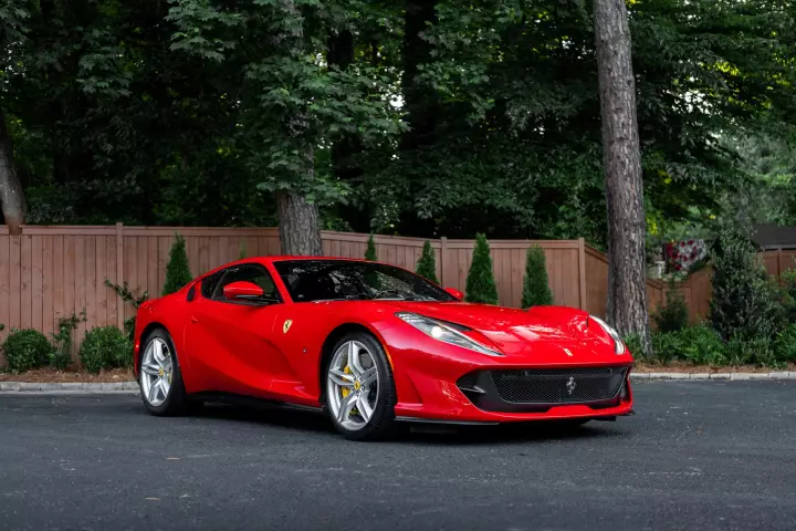 Ferrari 812 Superfast painted in Rosso Corsa