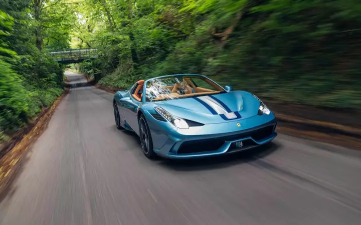 Ferrari 458 Speciale A painted in Azzurro California