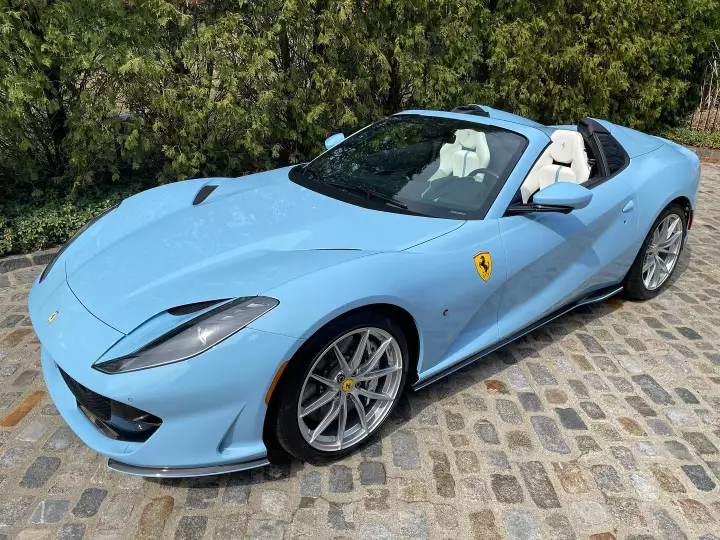 Ferrari 812 GTS painted in Azzurro La Plata