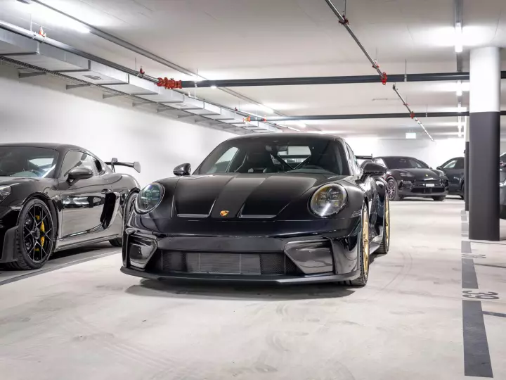 Porsche 911 GT3 (992.2) painted in Jet Black Metallic