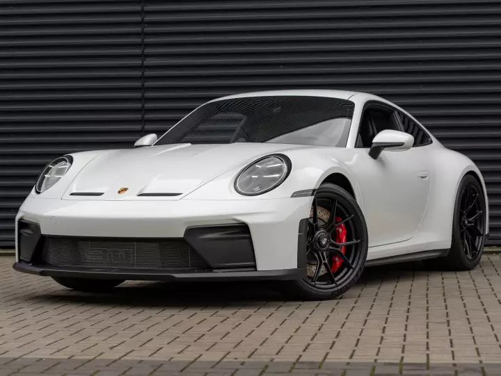 Porsche 911 GT3 Touring (992.2) painted in Pure White