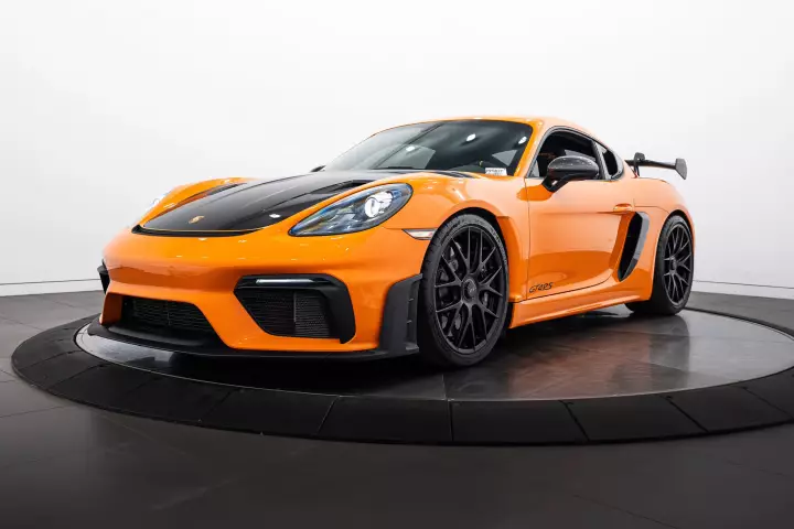 Porsche 718 Cayman GT4 RS (982) painted in Pastel Orange