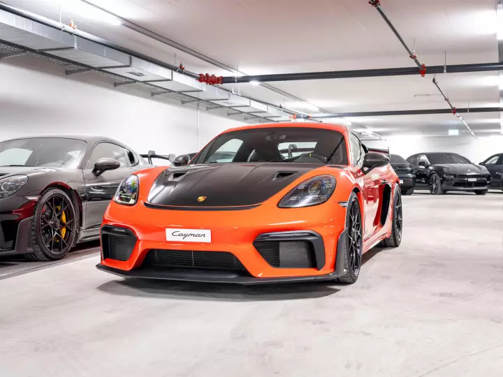 Porsche 718 Cayman GT4 RS (982) painted in Lava Orange