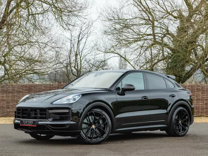 Porsche Cayenne Turbo GT (E3) painted in Chromite Black Metallic