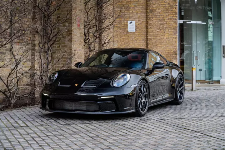 Porsche 911 S/T (992) painted in Black