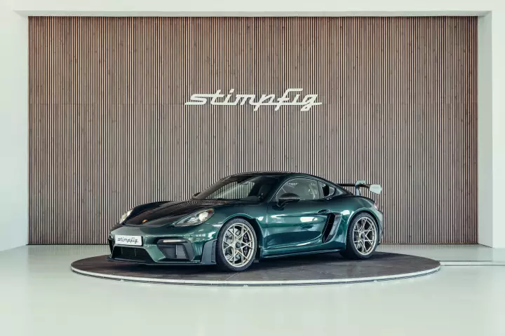 Porsche 718 Cayman GT4 RS (982) painted in Porsche Racing Green Metallic