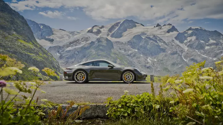 Porsche creates the GT3 Bergsport for the Alpine roads