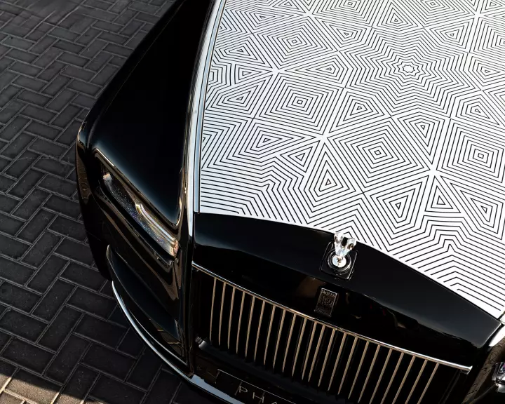 Rolls-Royce unveils Phantom Arabesque with world’s first laser-engraved bonnet