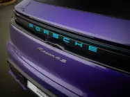 3840-6_3