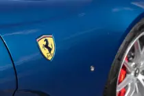 blu-abu-dhabi-ferrari-812-superfast-f01a