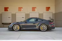 grey-black-porsche-911-gt2-rs-991-38c5