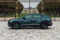 71014-1026089-car-20240913-205906-urus-1-2