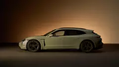 greek-street-green-porsche-taycan-sport-turismo-759a