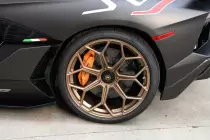 new-2021-lamborghini-aventador-svj-roadster-1610212519