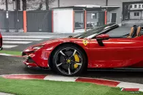 209822-1009419-car-20240427-123242-ferrari-sf90-spider-6