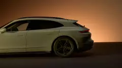 greek-street-green-porsche-taycan-sport-turismo-7b35