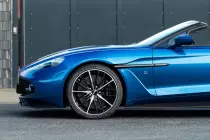 pannhorst-automobiles-aston-martin-vanquish-zagato-volante-blau-max-qualitaet-18