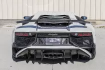 2017-lamborghini-aventador-sv-2017-lamborghini-aventador-sv-d020693b-61bc-4d5c-b1f0-593e1c50a9ef-jd3d6h-scaled