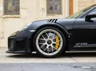 2018-porsche-911-gt2-rs-p6882-32-06565-scaled