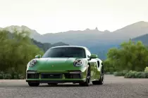 2021-porsche-911-turbo-s-16298723092c661398c36e3198a1682-lowres-scaled