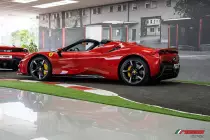 209822-1009419-car-20240427-123241-ferrari-sf90-spider-4