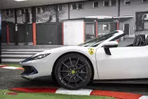209822-1071753-car-20250807-173143-ferrari-296-gts-10