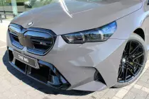grey-black-bmw-m5-g90-cfa9