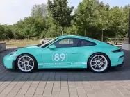 mint-green-porsche-911-gt3-touring-992-2-1a43
