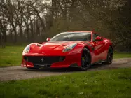rosso-scuderia-ferrari-f12-tdf-65a5