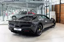 116317-1030811-car-20241017-113224-autosl-ferrari-296gts-grau-mobile-31
