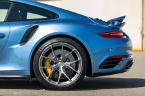 2017-porsche-911-turbo-s-coupe-017-09222025-bat-2017-porsche-911-turbo-s-0120-49886
