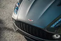 2017astonmartinvanquish-00021-63252