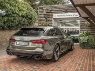 oak-green-audi-rs6-avant-c8-785a