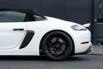pannhorst-automobiles-porsche-718-spyder-rs-weiss-mobile-12-scaled