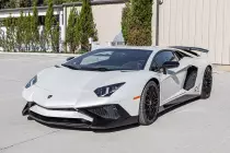 2017-lamborghini-aventador-sv-2017-lamborghini-aventador-sv-27b1607a-024c-4dec-8e07-f5cebfc7cd5c-nb65ii-scaled
