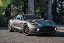 2017astonmartinvanquish-00016-63190