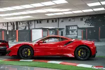 209822-1009341-car-20240426-170628-ferrari-pista-6